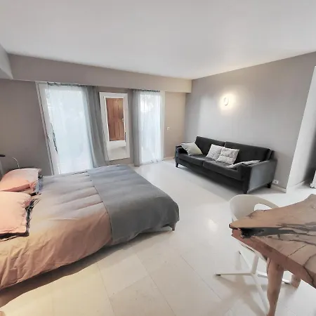 Lours Villa *